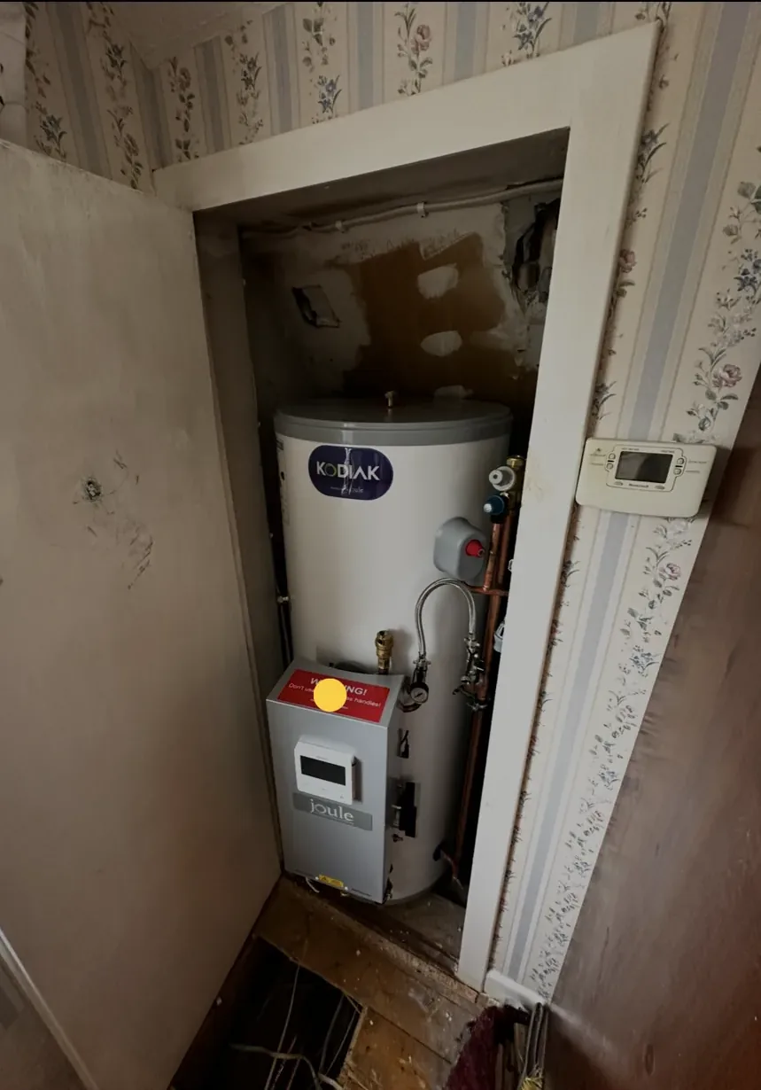 Hot water cylinder and pipework fitted by PHG